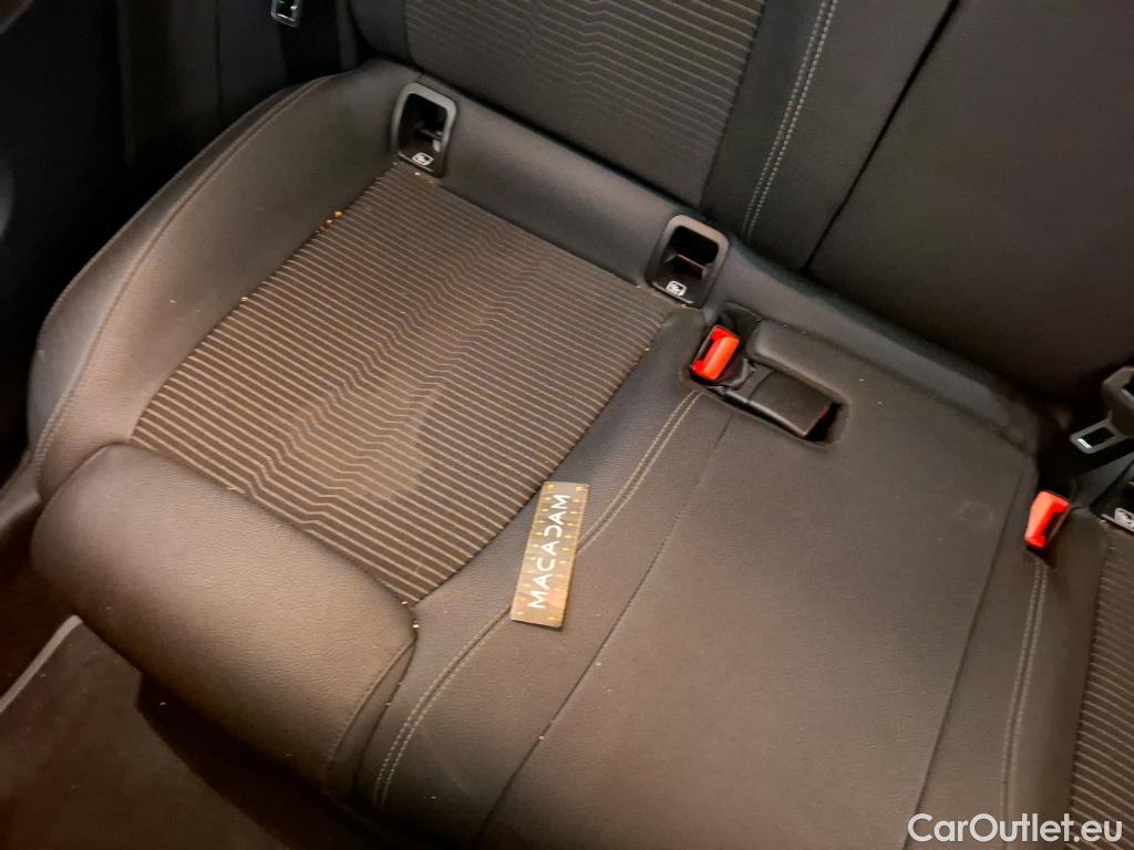  Mercedes  GLA MERCEDES-BENZ  / 2020 / 5P / SUV 1.3  250 e BUSINESS LINE DCT #13