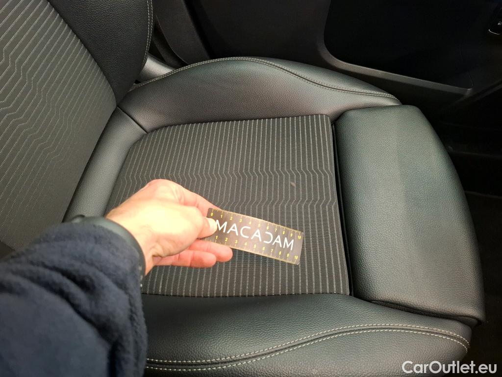  Mercedes  GLA MERCEDES-BENZ  / 2020 / 5P / SUV 1.3  250 e BUSINESS LINE DCT #11