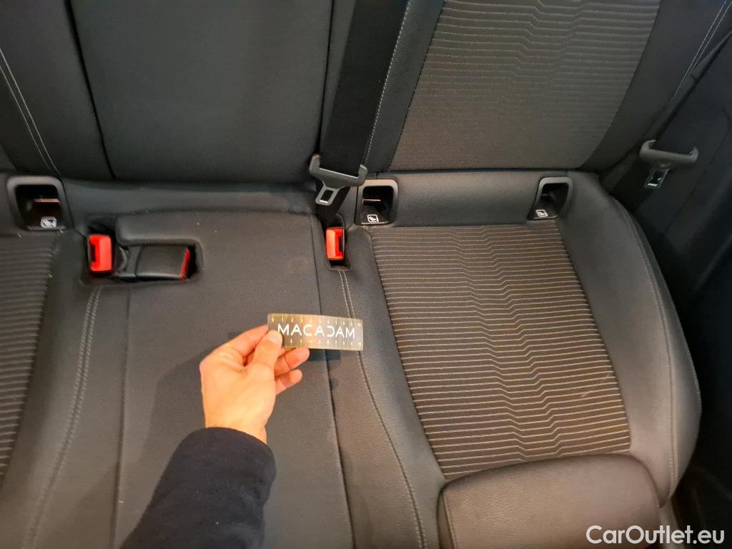  Mercedes  GLA MERCEDES-BENZ  / 2020 / 5P / SUV 1.3  250 e BUSINESS LINE DCT #14