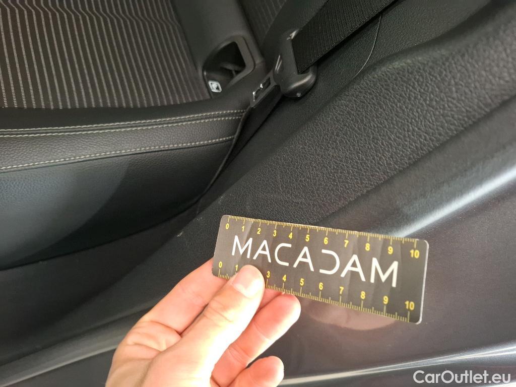  Mercedes  GLA MERCEDES-BENZ  / 2020 / 5P / SUV 1.3  250 e BUSINESS LINE DCT #19