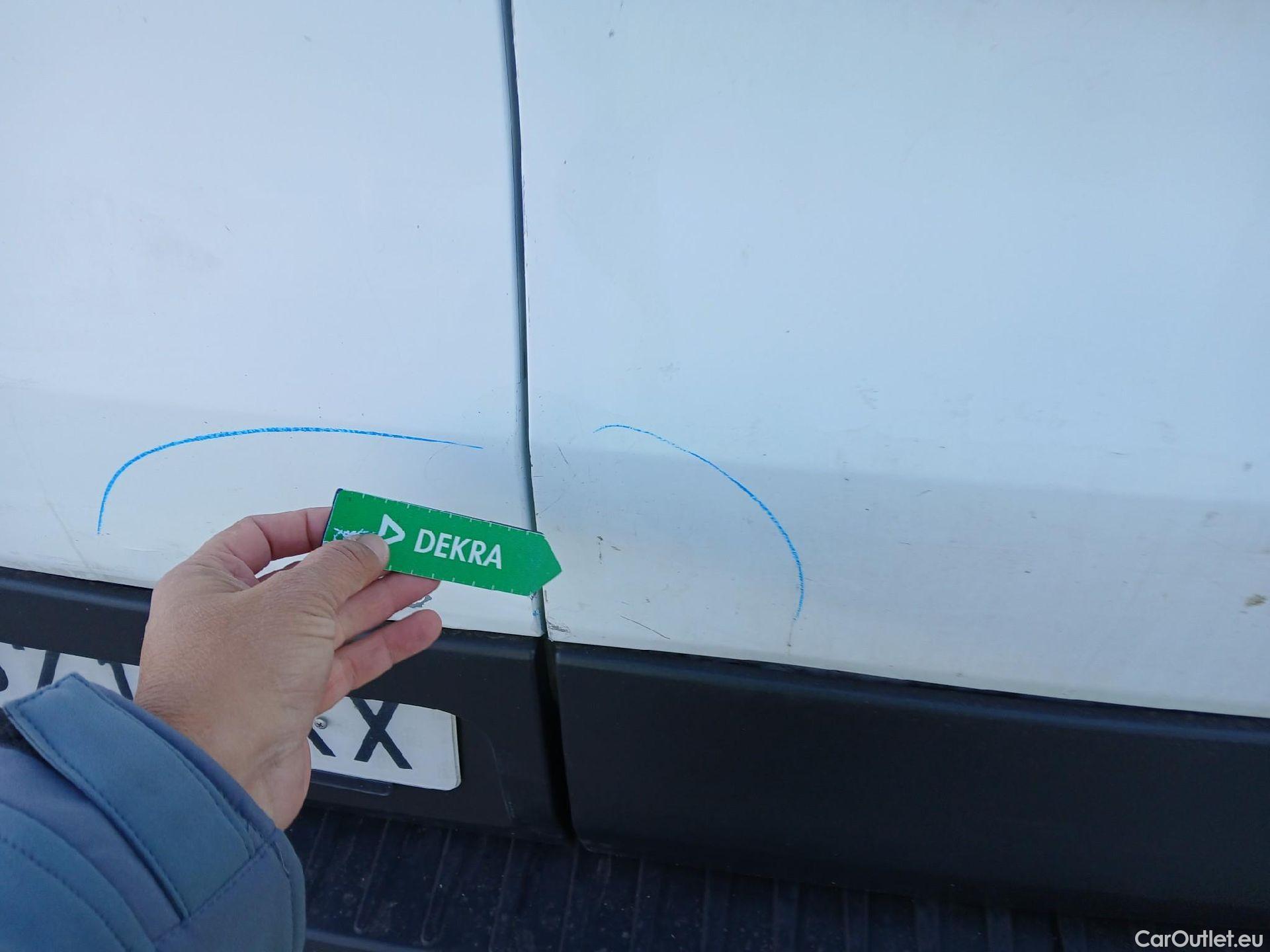  Ford  Transit FORD  / 2013 / 4P / furgón 350 96kW L3H2 Van Trend FWD MHEV #41