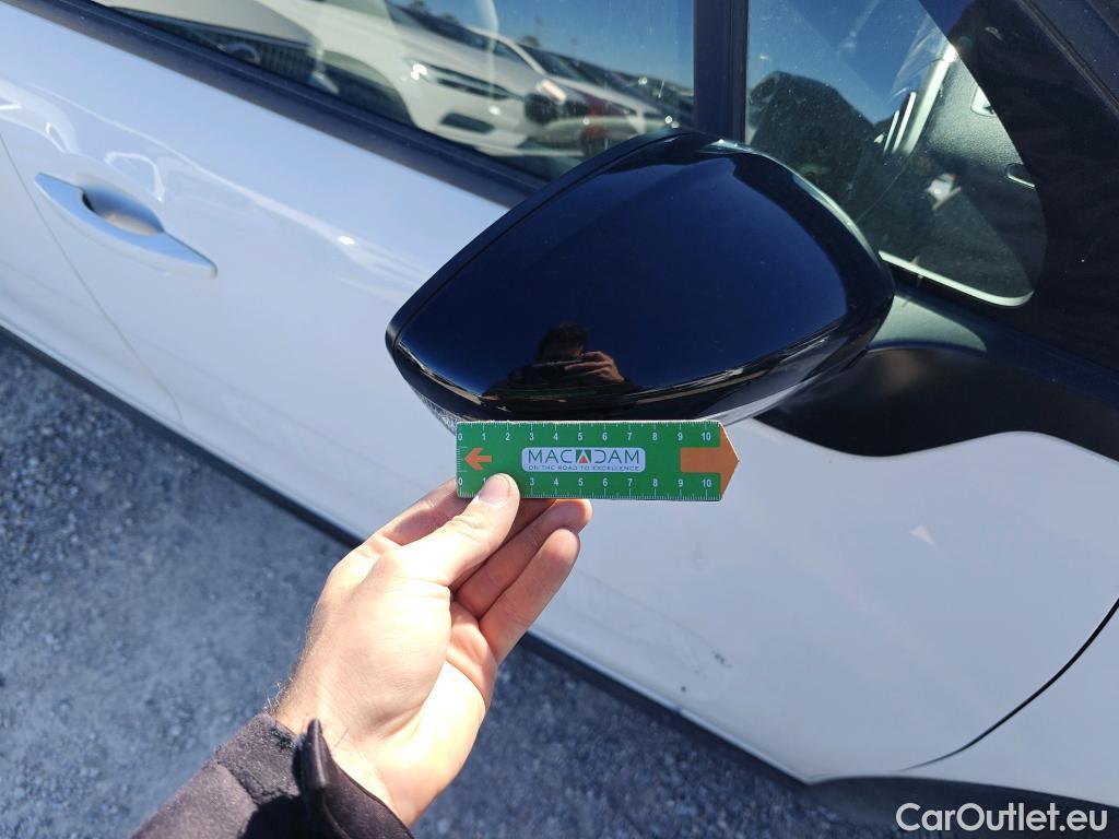  Citroen  C3 CITROEN  / 2016 / 5P / berlina con portón BlueHDi 73KW (100CV) S&S FEEL #61