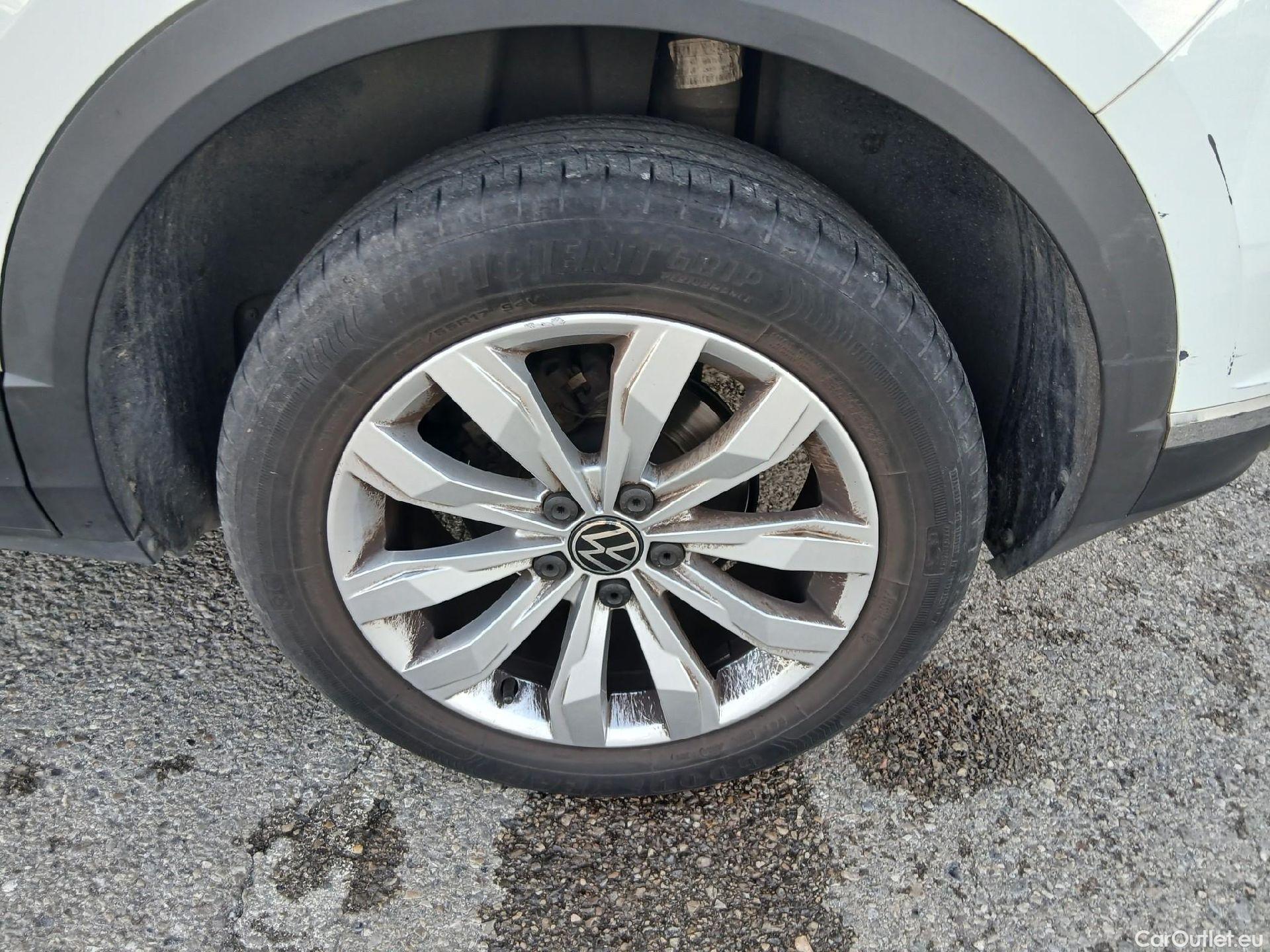  Volkswagen  T-ROC VOLKSWAGEN  / 2017 / 5P / Advance 1.5 TSI 110kW (150CV) DSG #9