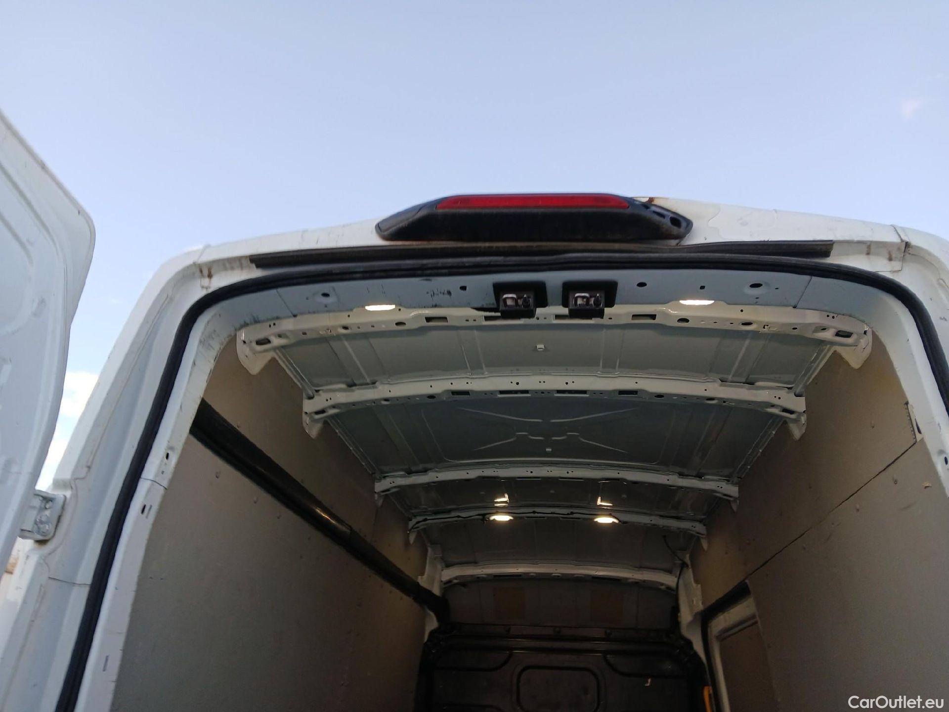  Ford  Transit FORD  / 2013 / 4P / furgón 350 96kW L3H2 Van Trend FWD MHEV #11