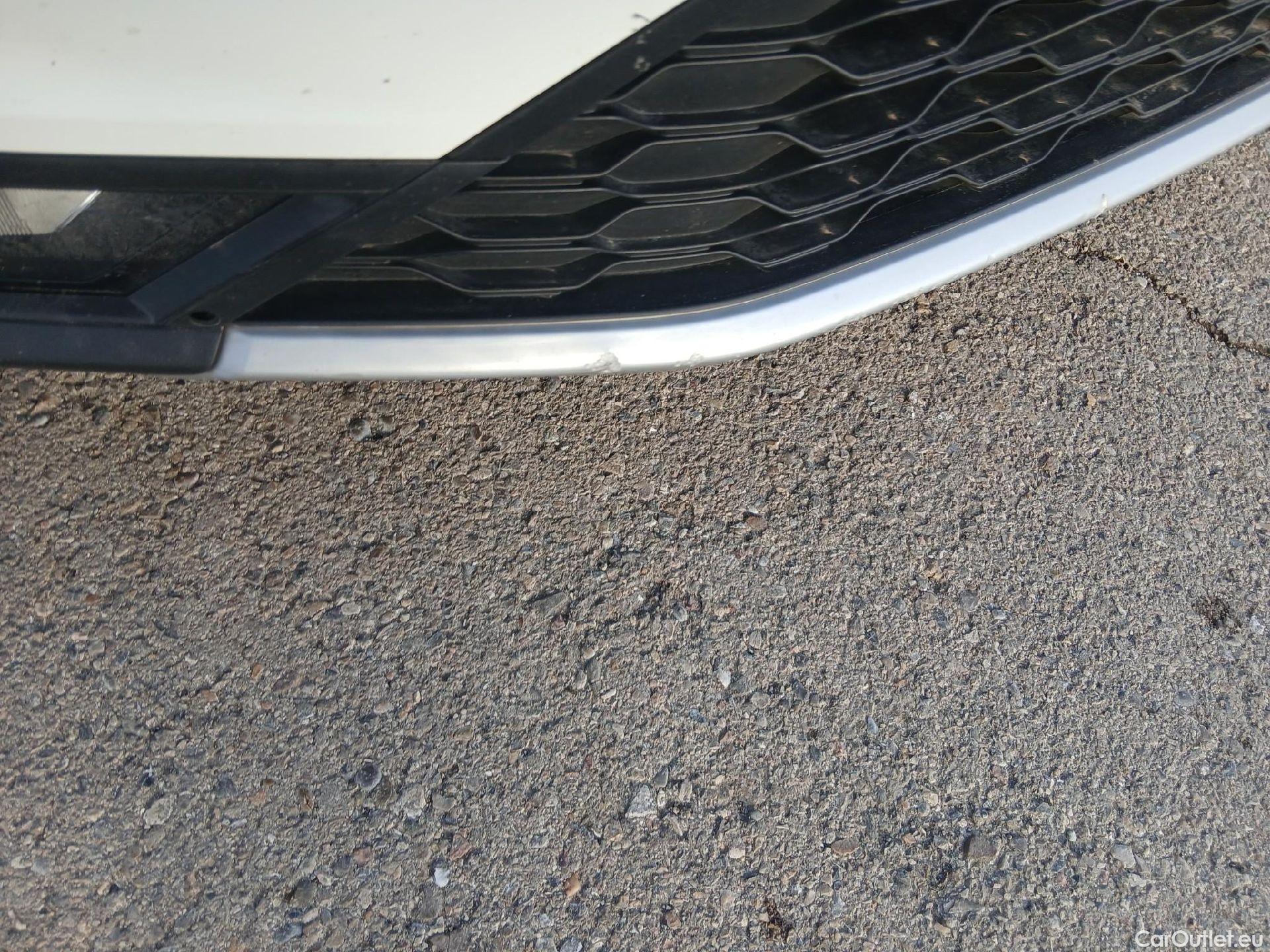  Volkswagen  T-ROC VOLKSWAGEN  / 2017 / 5P / Advance 1.5 TSI 110kW (150CV) DSG #4