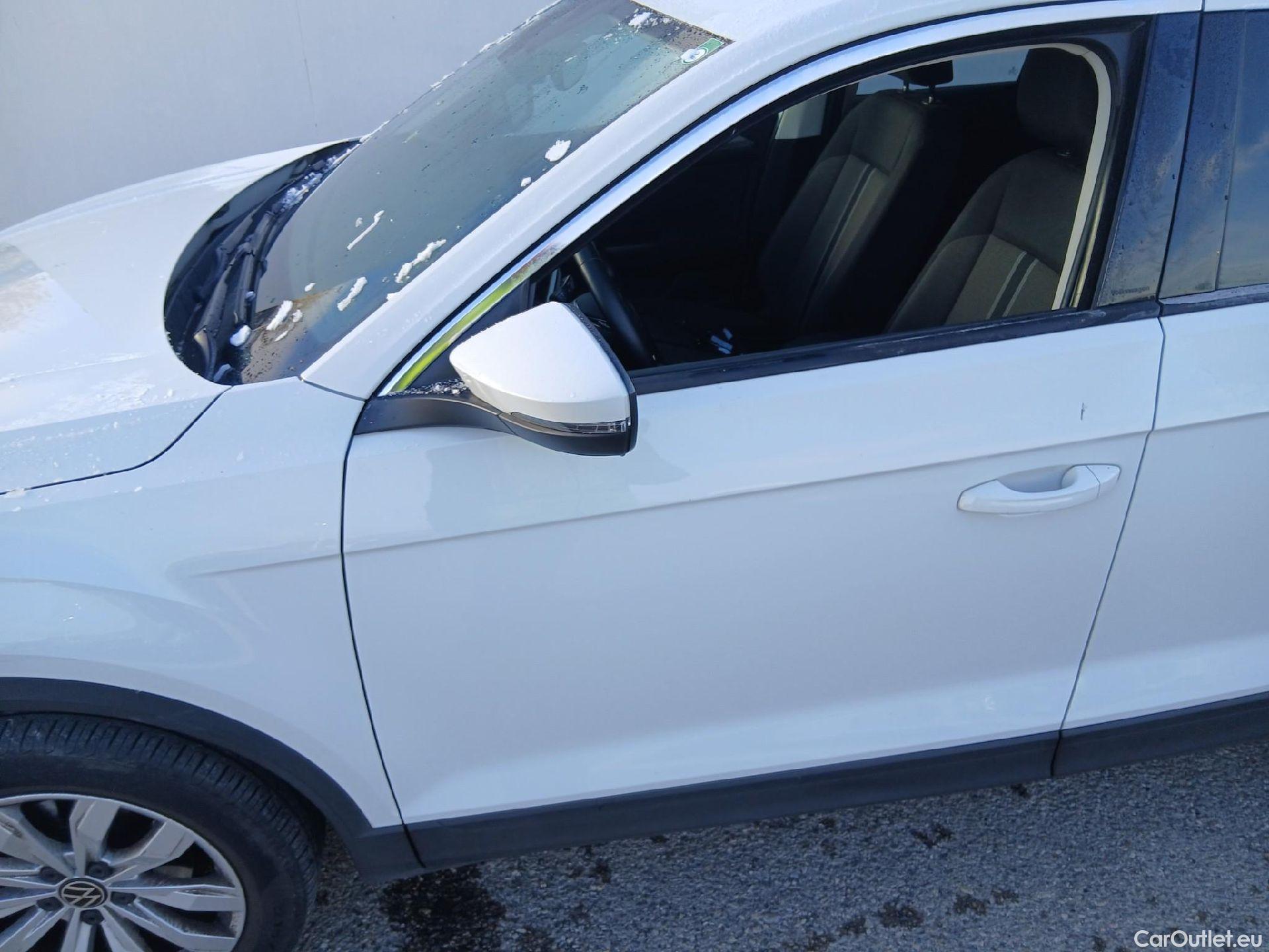  Volkswagen  T-ROC VOLKSWAGEN  / 2017 / 5P / Advance 1.5 TSI 110kW (150CV) DSG #6