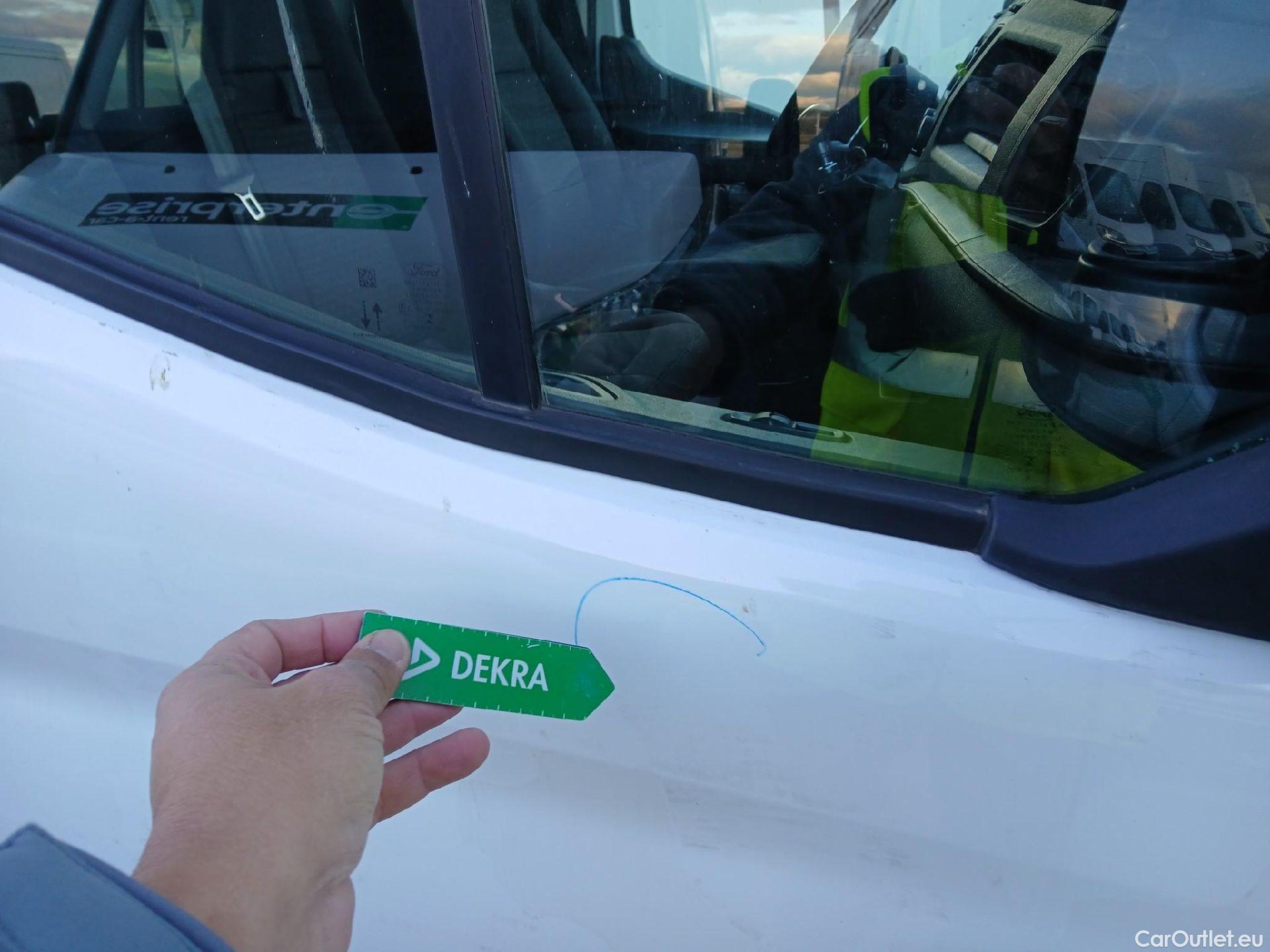  Ford  Transit FORD  / 2013 / 4P / furgón 350 96kW L3H2 Van Trend FWD MHEV #48