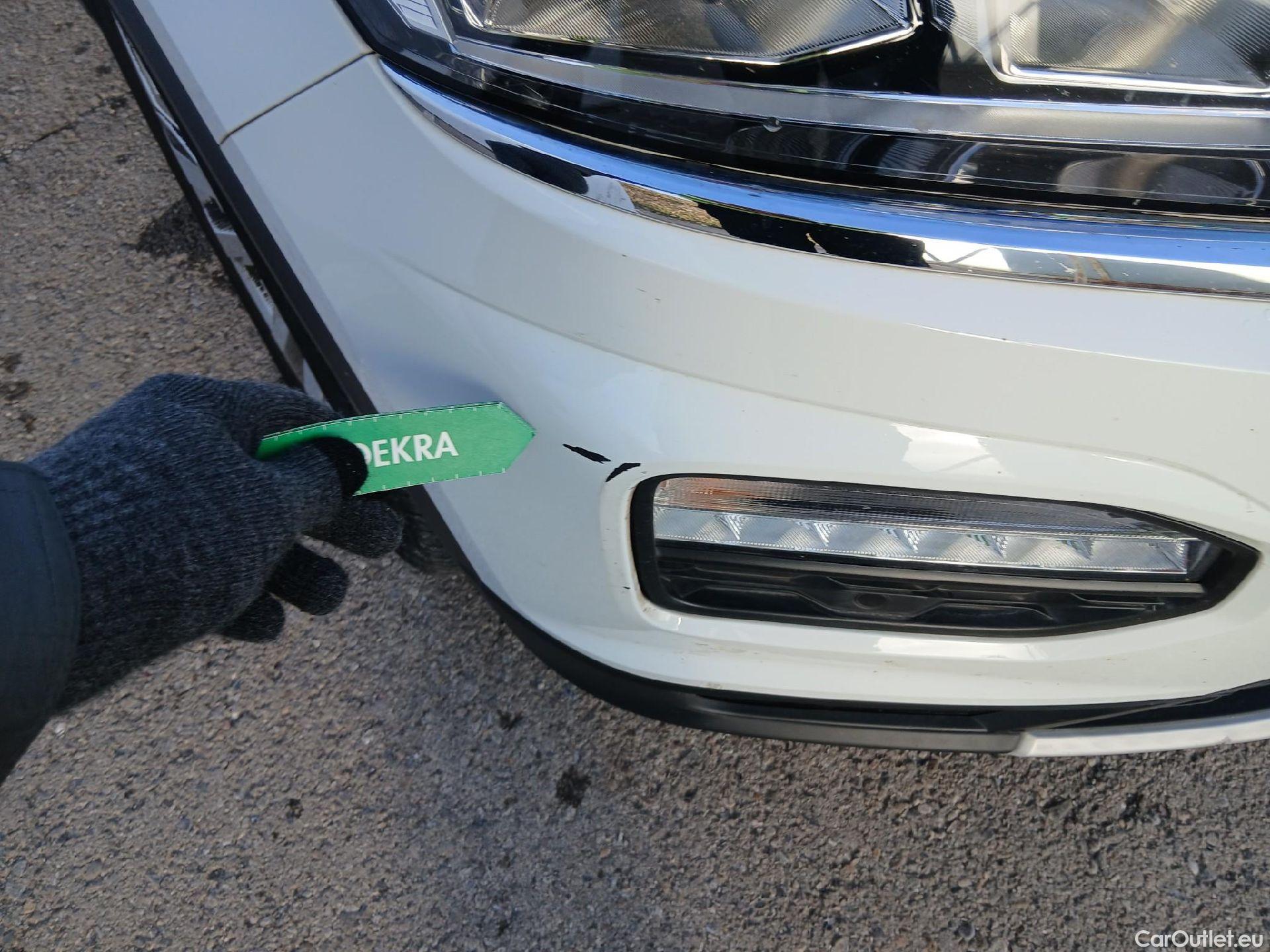  Volkswagen  T-ROC VOLKSWAGEN  / 2017 / 5P / Advance 1.5 TSI 110kW (150CV) DSG #2