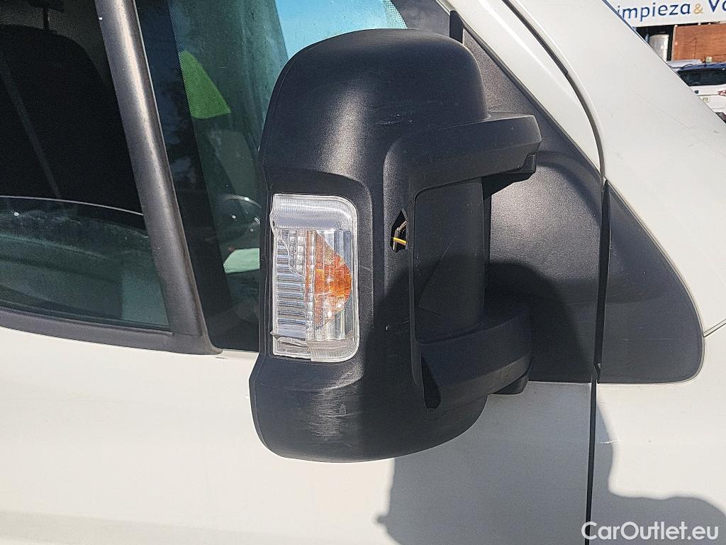  Peugeot  Boxer PEUGEOT  / 2014 / 4P / furgón 330 L1H1 BlueHDi 81KW (110CV) #41