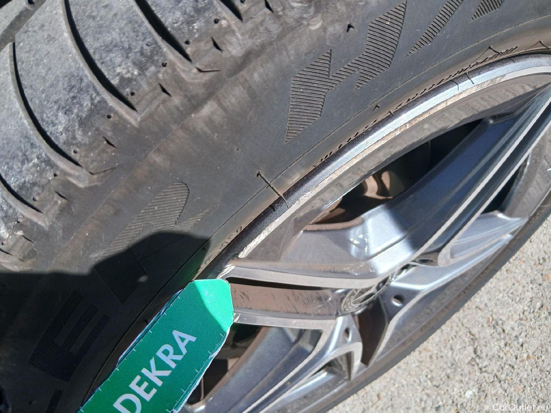  Mercedes  G-Klasee MERCEDES-BENZ Clase GLC / 2019 / 5P / todoterreno GLC 300 de 4MATIC #4