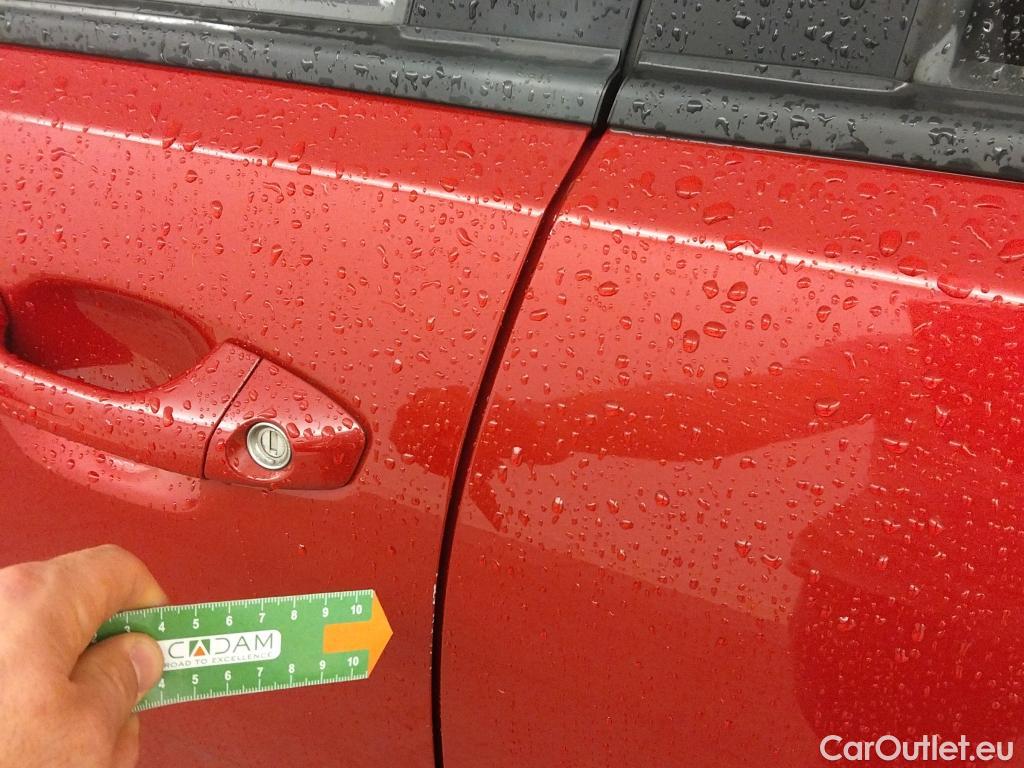  KIA  STONIC KIA  / 2017 / 5P / todoterreno 1.0 T-GDi 74kW (100CV) MHEV iMT Concept #16