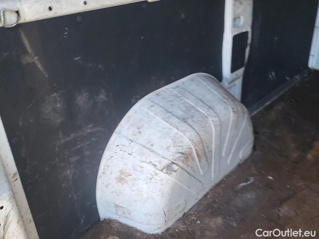  Peugeot  Boxer PEUGEOT  / 2014 / 4P / furgón 330 L1H1 BlueHDi 81KW (110CV) #27