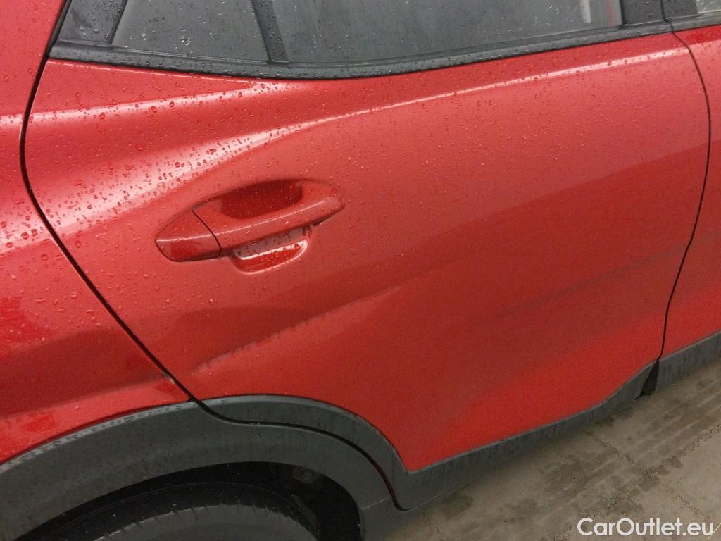  KIA  STONIC KIA  / 2017 / 5P / todoterreno 1.0 T-GDi 74kW (100CV) MHEV iMT Concept #5