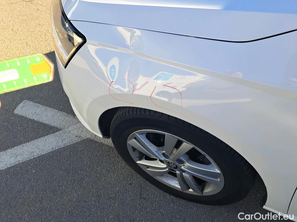  Skoda  Fabia SKODA  / 2018 / 5P / berlina con portón 1.0 TSI 81kW (110cv) Ambition Plus (CX) #9