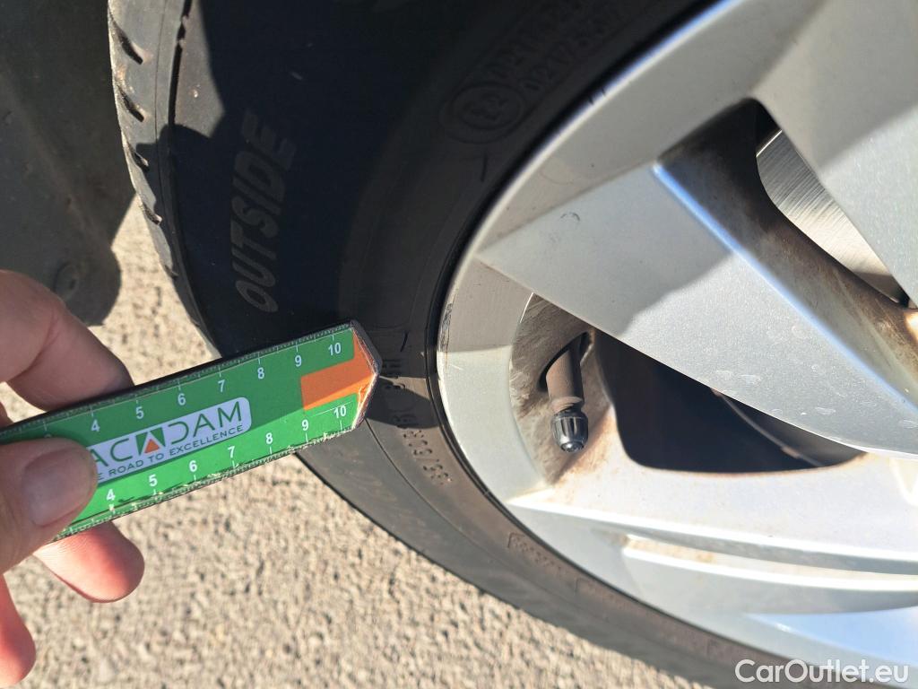  Skoda  Fabia SKODA  / 2018 / 5P / berlina con portón 1.0 TSI 81kW (110cv) Ambition Plus (CX) #15