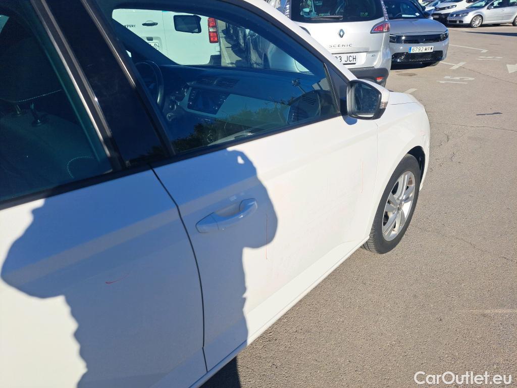  Skoda  Fabia SKODA  / 2018 / 5P / berlina con portón 1.0 TSI 81kW (110cv) Ambition Plus (CX) #17