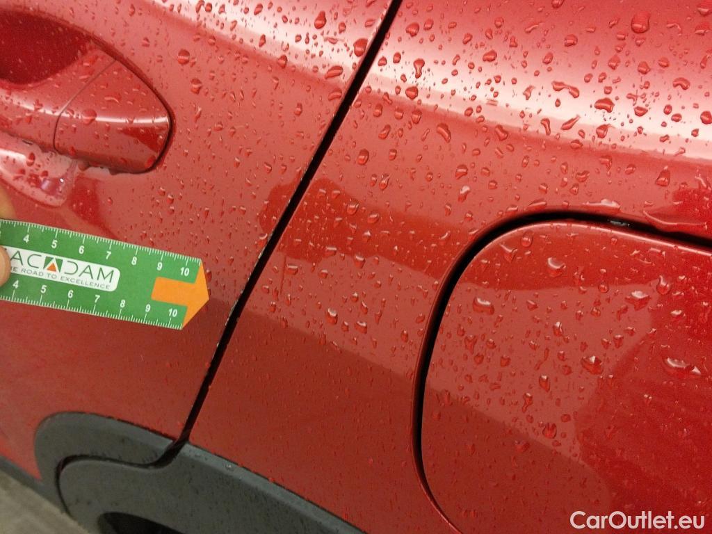  KIA  STONIC KIA  / 2017 / 5P / todoterreno 1.0 T-GDi 74kW (100CV) MHEV iMT Concept #10