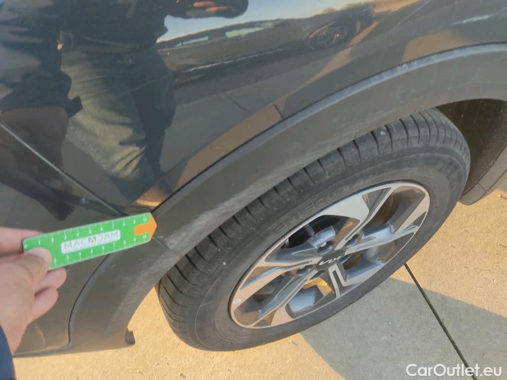  KIA  XCeed KIA  / 2019 / 5P / todoterreno 1.0 T-GDi Drive 88kW (120CV) #32