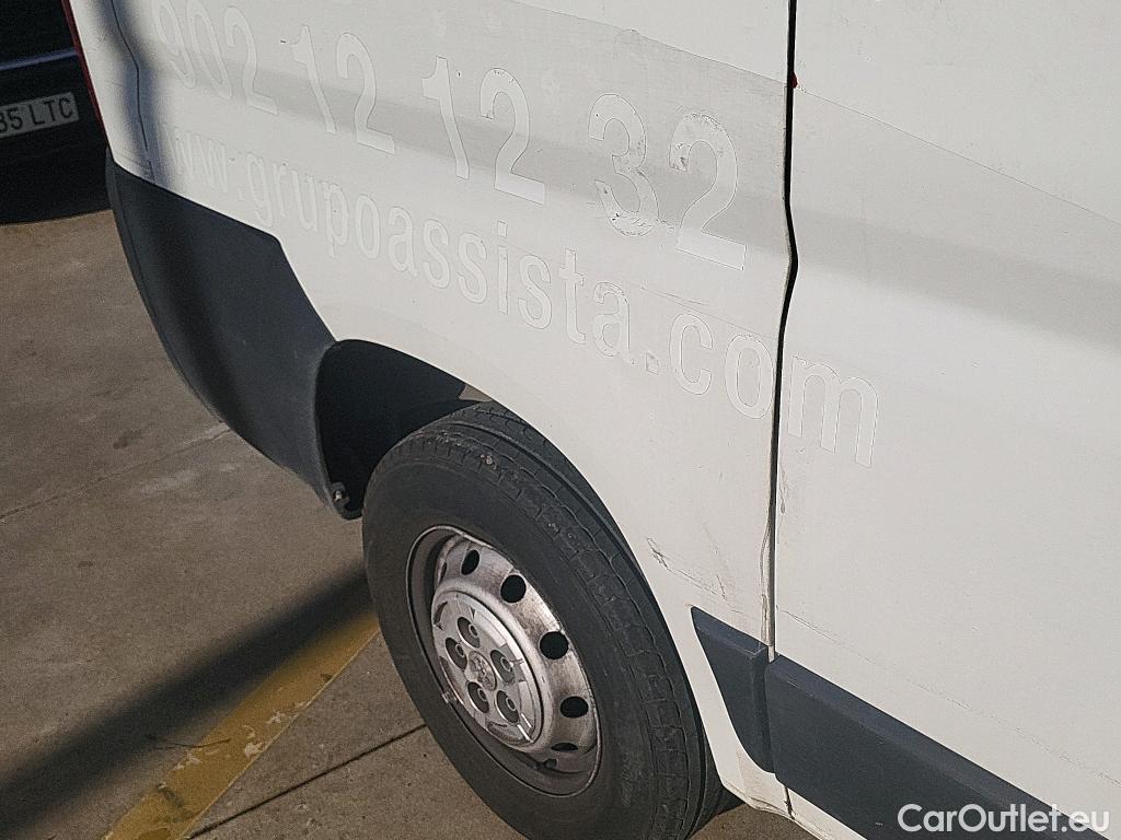  Peugeot  Boxer PEUGEOT  / 2014 / 4P / furgón 330 L1H1 BlueHDi 81KW (110CV) #15