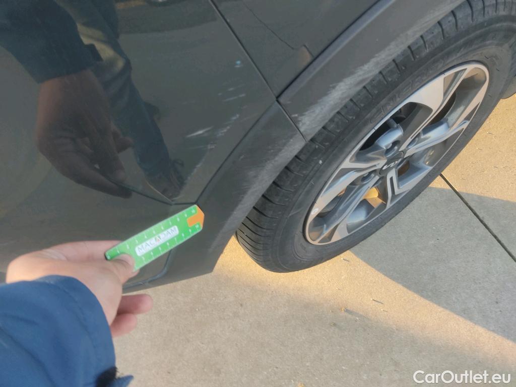  KIA  XCeed KIA  / 2019 / 5P / todoterreno 1.0 T-GDi Drive 88kW (120CV) #28