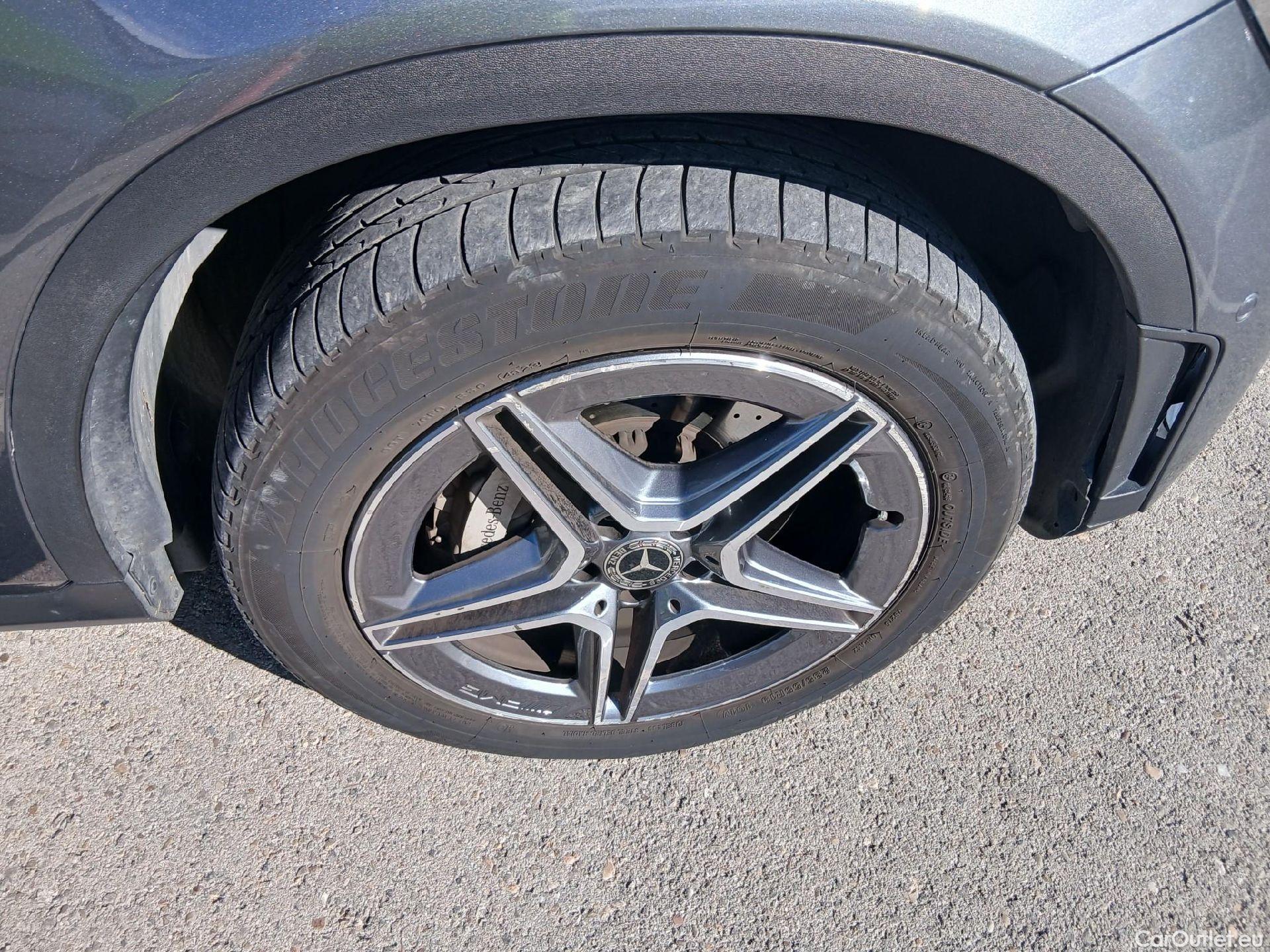  Mercedes  G-Klasee MERCEDES-BENZ Clase GLC / 2019 / 5P / todoterreno GLC 300 de 4MATIC #5