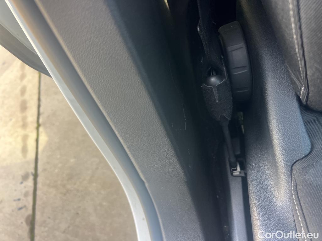  Opel   Grandland X OPEL Grandland / 2021 / 5P / todoterreno 1.5 CDTi Business Edition Auto #14