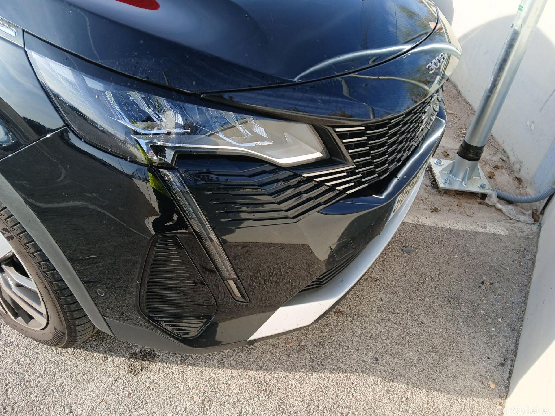  Peugeot  3008 PEUGEOT  / 2020 / 5P / todoterreno 1.5 BlueHDi 96kW S&S Allure Pack EAT8 #4