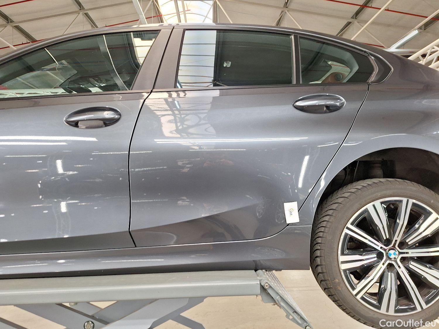  Bmw  Serie 3 BMW, 3-serie '18, BMW 3 Reeks Berline 318iA (115 kW) 4d #12