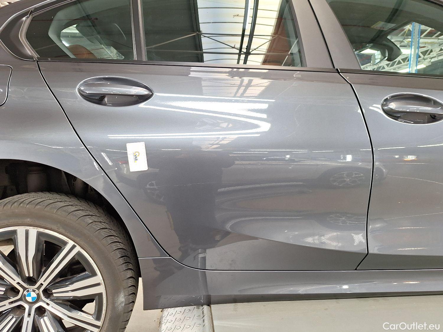  Bmw  Serie 3 BMW, 3-serie '18, BMW 3 Reeks Berline 318iA (115 kW) 4d #17