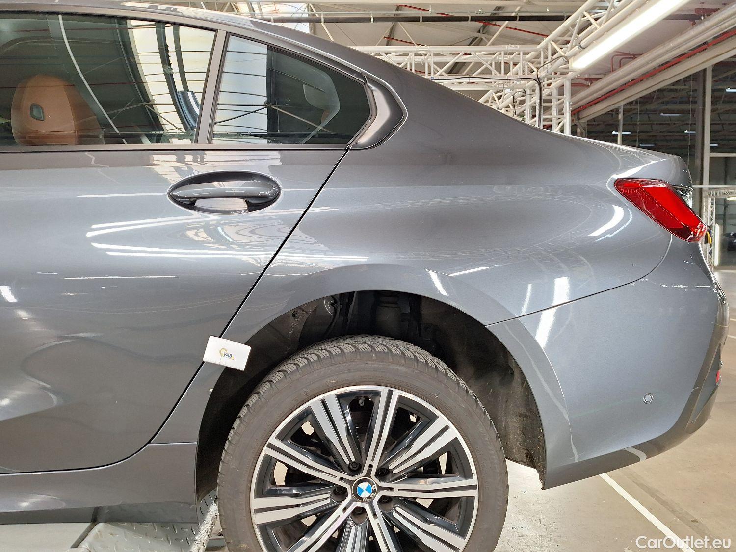  Bmw  Serie 3 BMW, 3-serie '18, BMW 3 Reeks Berline 318iA (115 kW) 4d #24