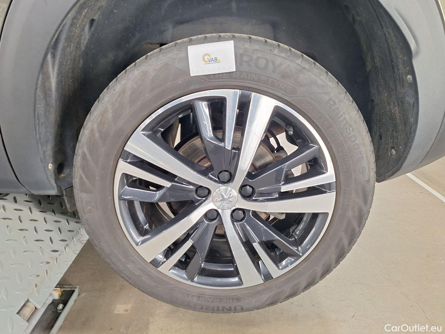  Peugeot  3008 Peugeot,  '16, Peugeot  1.6 PureTech 133kW S&S Auto GT Line 5 #19