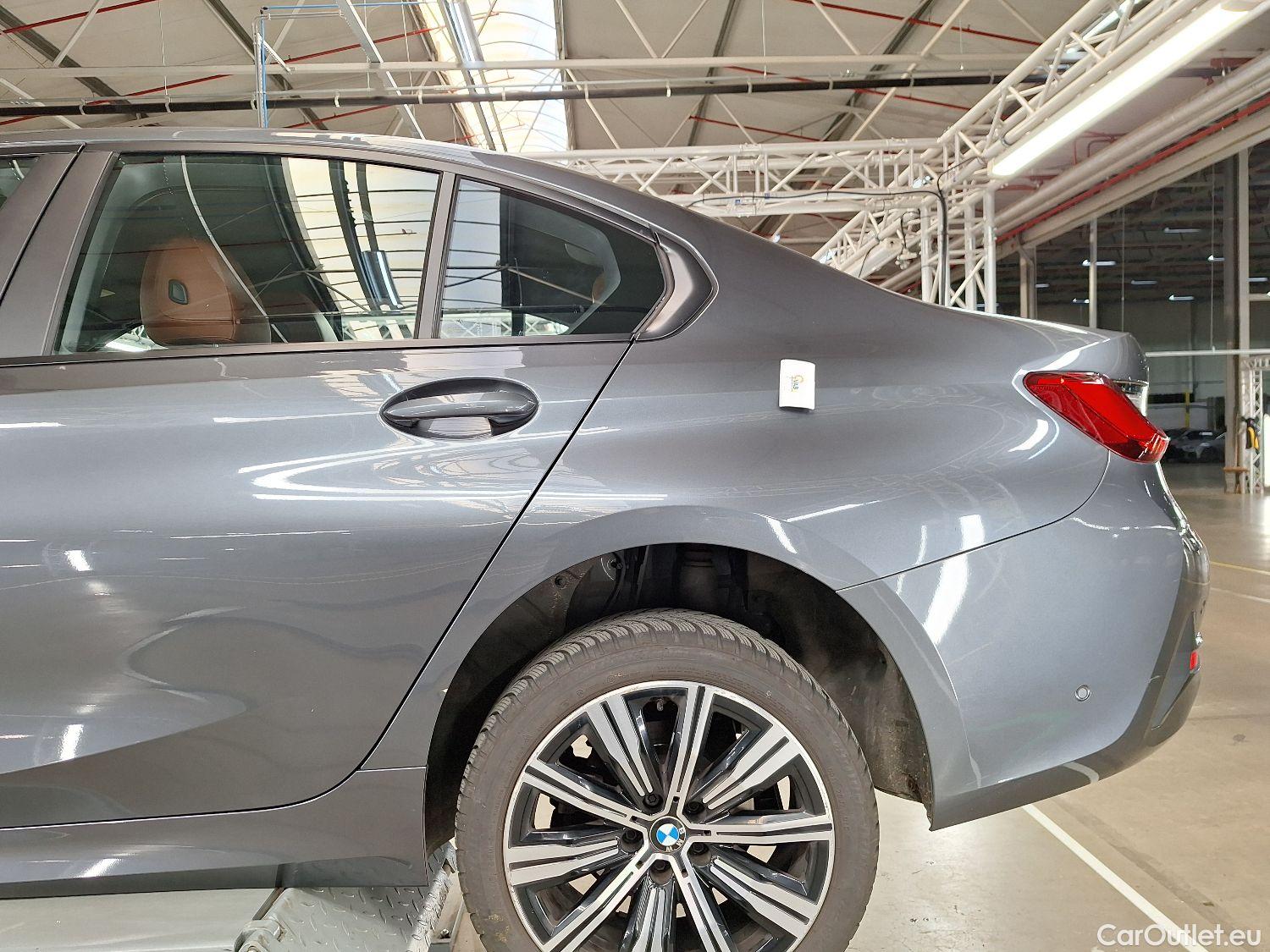  Bmw  Serie 3 BMW, 3-serie '18, BMW 3 Reeks Berline 318iA (115 kW) 4d #21