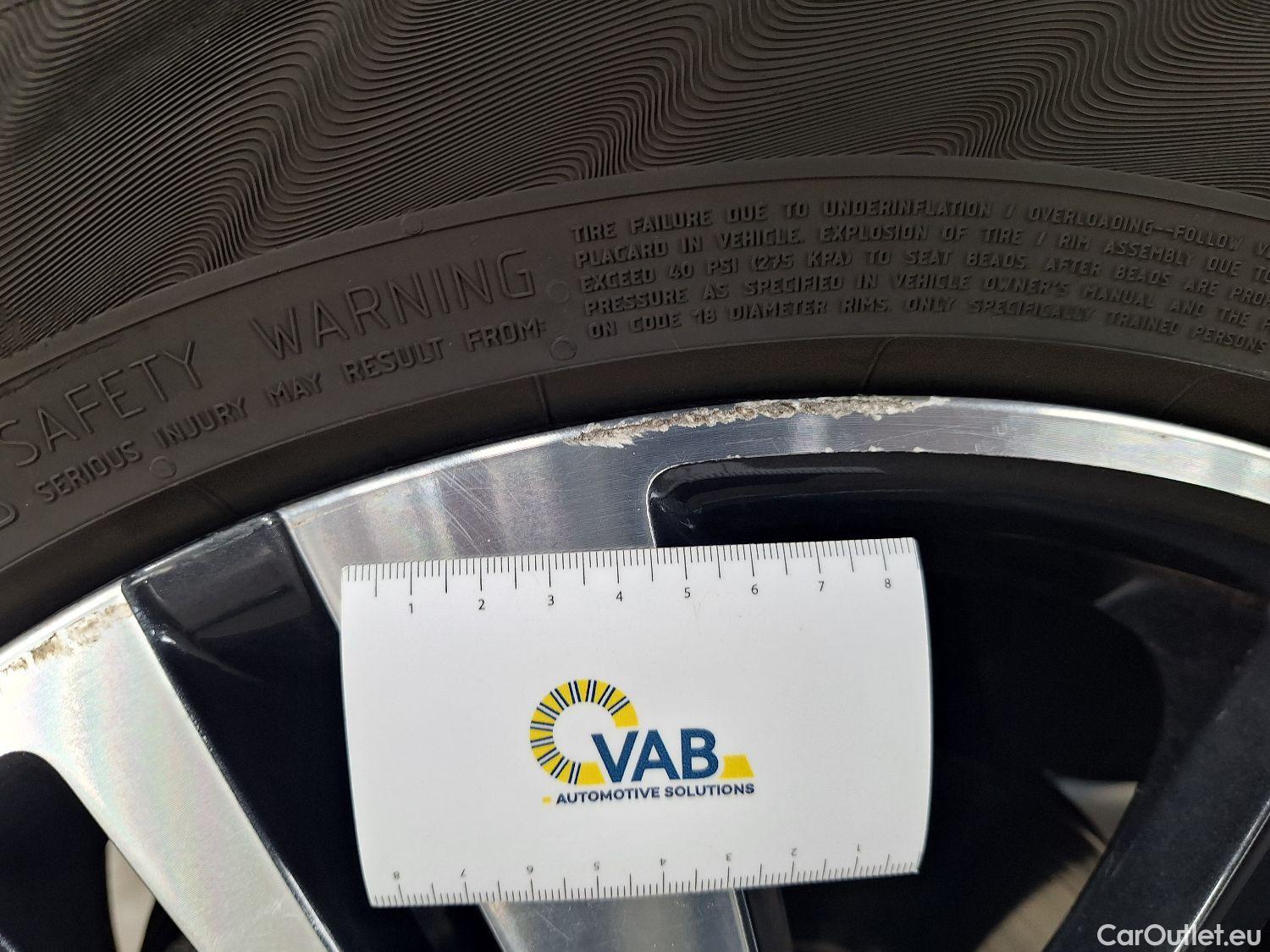  Peugeot  3008 Peugeot,  '16, Peugeot  1.6 PureTech 133kW S&S Auto GT Line 5 #24