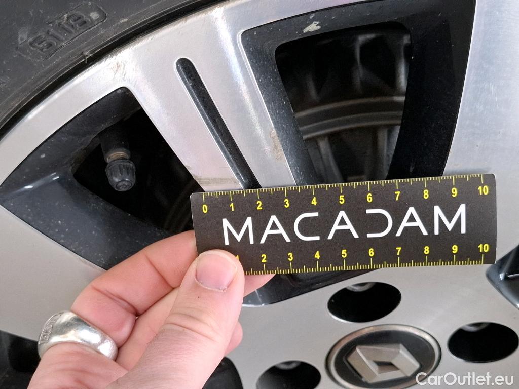  Renault  Captur RENAULT  5p Crossover Business dCi 90 - 18 #68