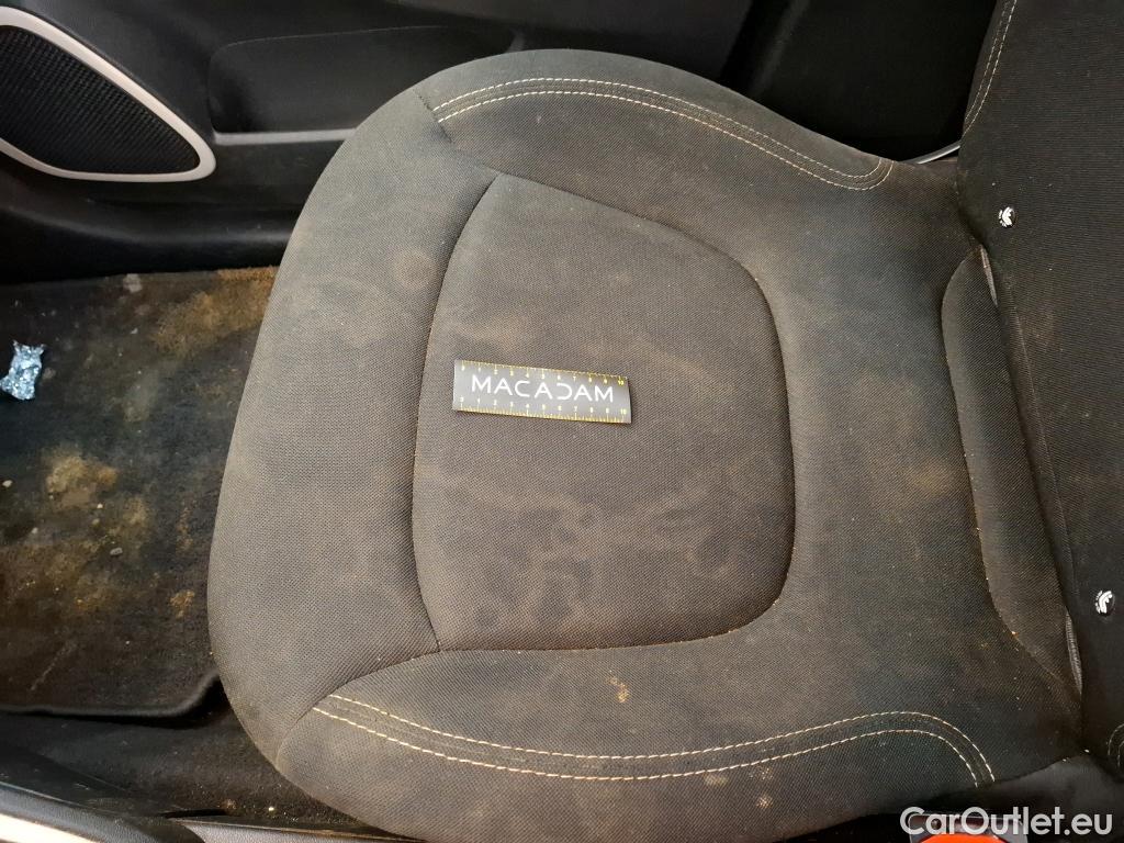  Renault  Captur RENAULT  5p Crossover Business dCi 90 - 18 #47