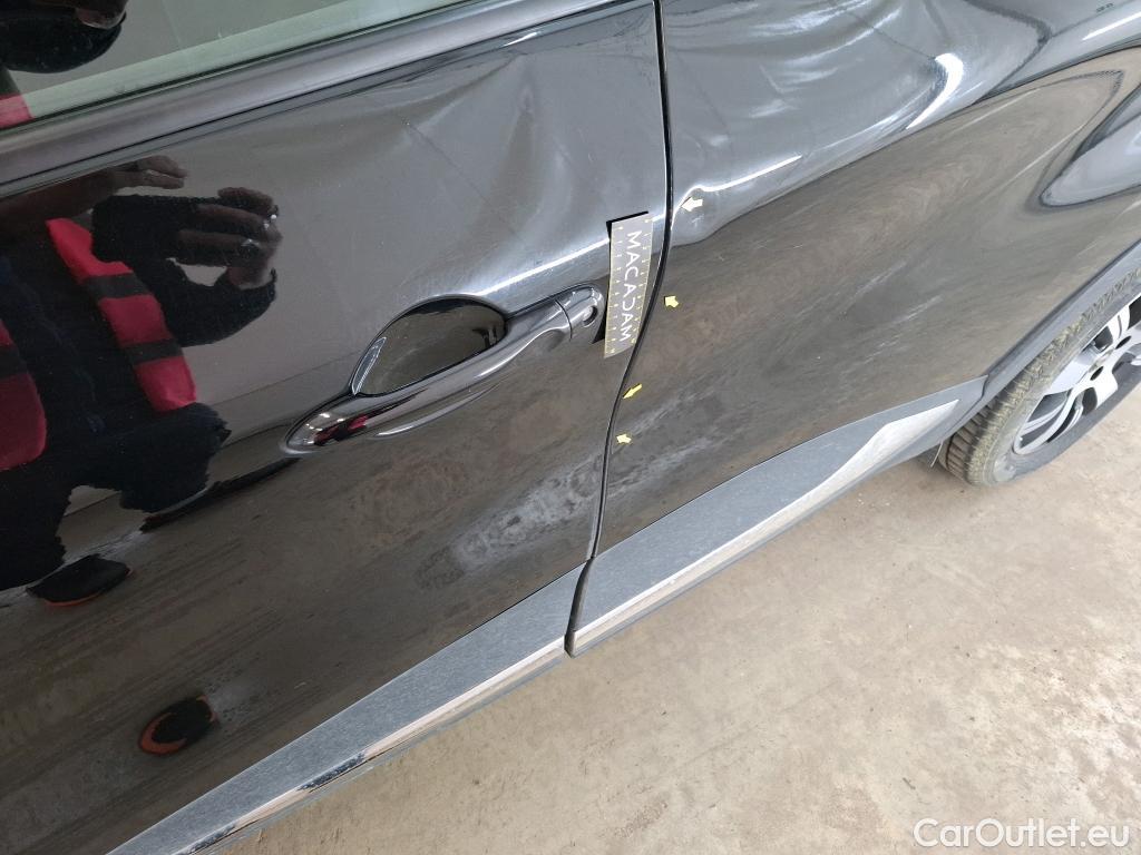  Renault  Captur RENAULT  5p Crossover Business dCi 90 - 18 #61