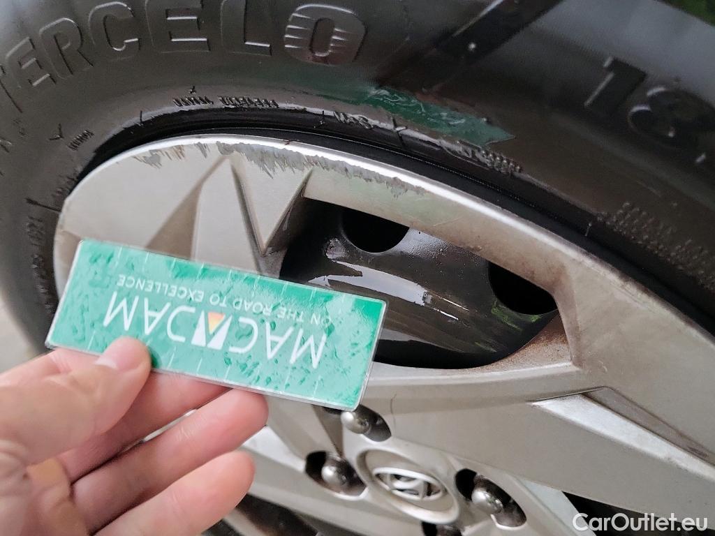  Hyundai  i20 HYUNDAI  / 2020 / 5P / berlina con portón 1.0 TGDI 74kW (100CV) 48V Essence #25