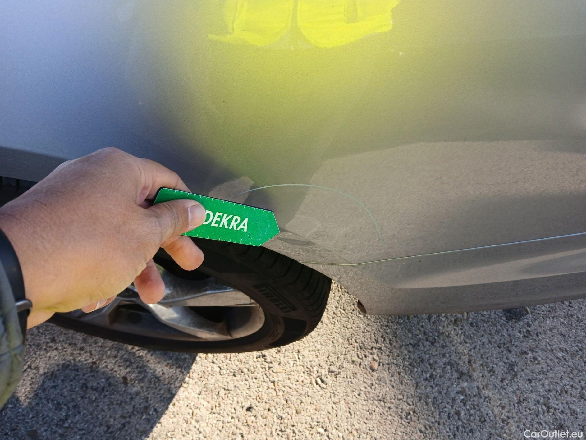  Audi  A4 AUDI  / 2019 / 5P / familiar Avant Advanced 35 TDI 120kW S tronic #21