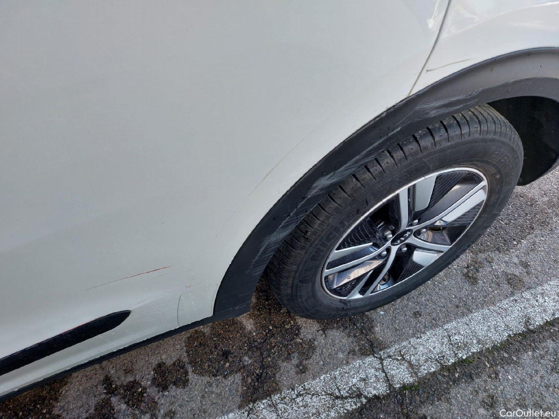  KIA  Niro KIA  / 2019 / 5P / crossover 1.6 GDi HEV 104kW (141CV) Drive #21