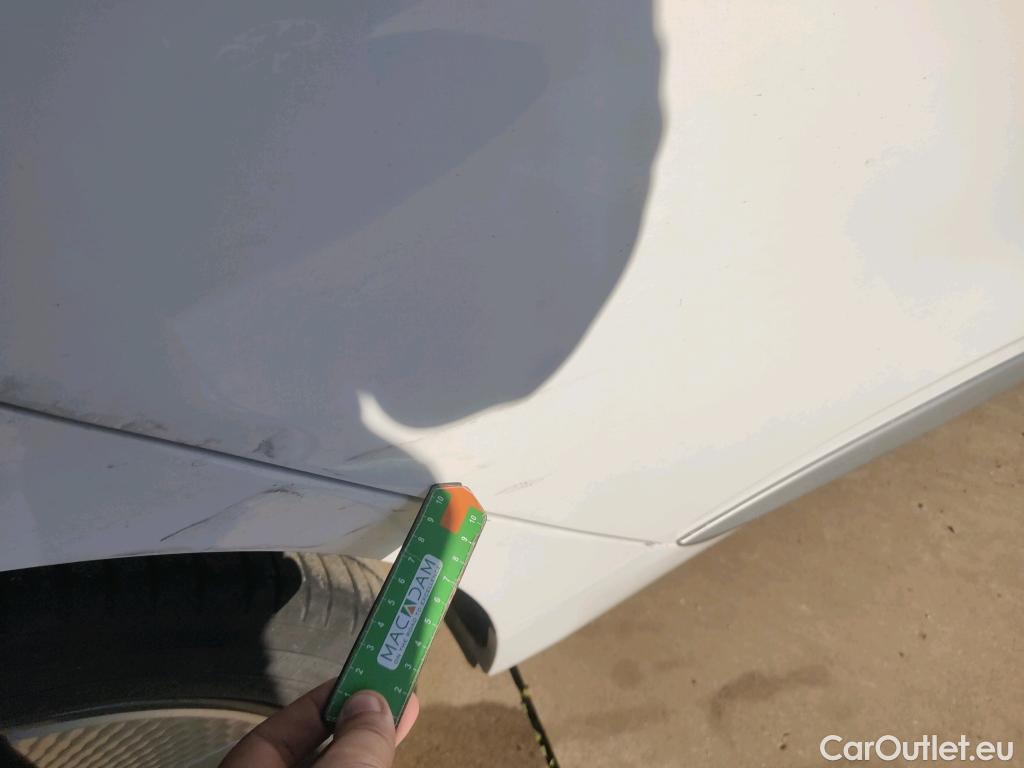  Hyundai   Ioniq HYUNDAI / 2019 / 5P / berlina con portón 1.6 GDI HEV Tecno DCT #11