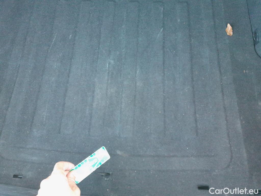  Hyundai   Ioniq HYUNDAI / 2019 / 5P / berlina con portón 1.6 GDI HEV Klass DCT #1