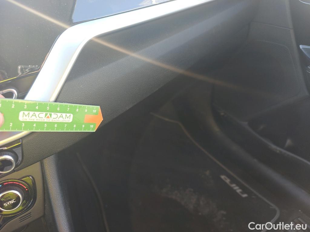  KIA  Niro KIA  / 2019 / 5P / crossover 1.6 GDi HEV 104kW (141CV) Drive #13