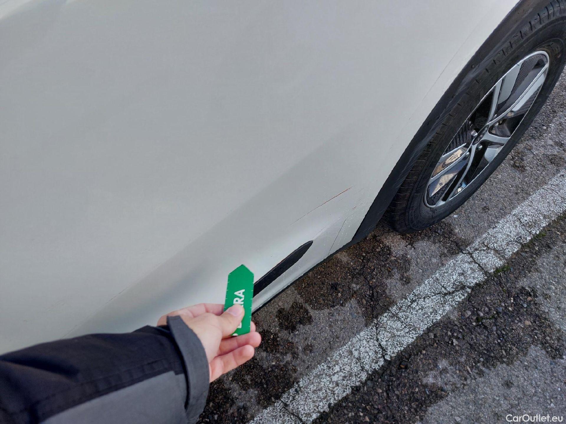  KIA  Niro KIA  / 2019 / 5P / crossover 1.6 GDi HEV 104kW (141CV) Drive #20