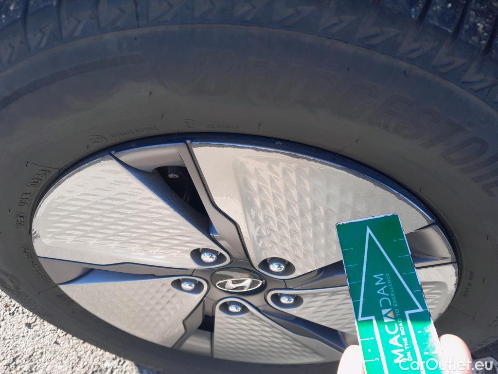  Hyundai   Ioniq HYUNDAI / 2019 / 5P / berlina con portón 1.6 GDI HEV Klass DCT #13