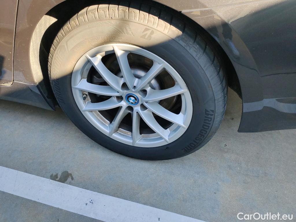  Bmw  Serie 5 BMW  / 2020 / 4P / sedán 530e #11