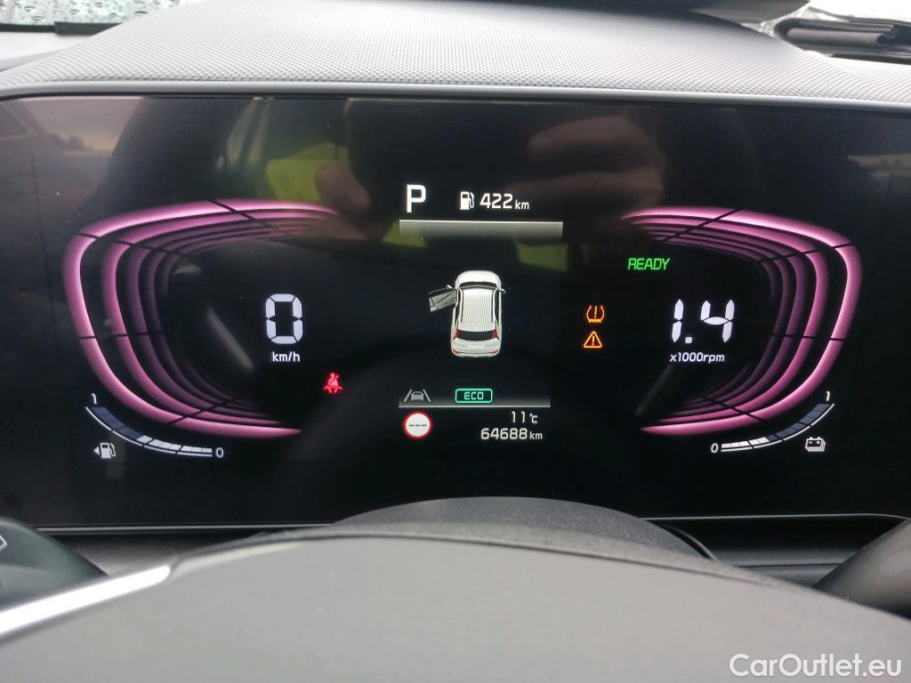  KIA  Niro KIA  / 2022 / 5P / crossover 1.6 GDi PHEV 135kW (183CV) Drive #12