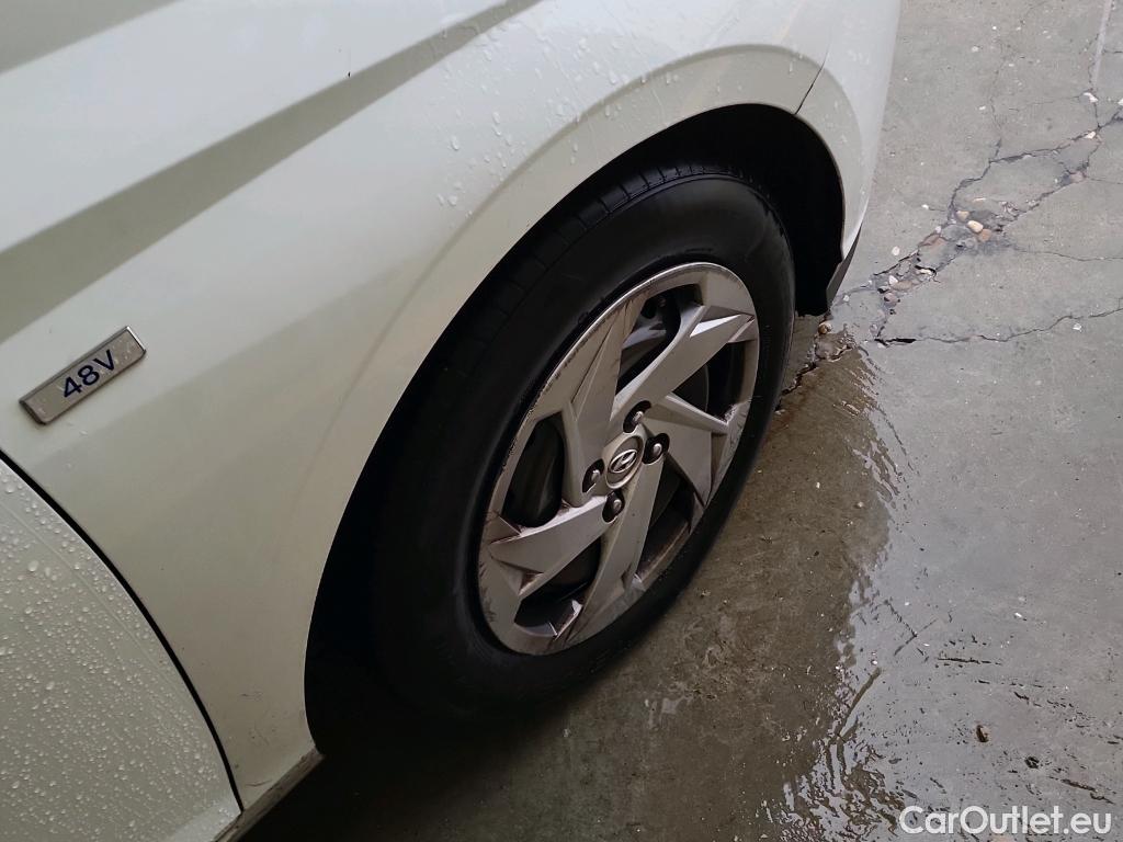  Hyundai  i20 HYUNDAI  / 2020 / 5P / berlina con portón 1.0 TGDI 74kW (100CV) 48V Essence #28