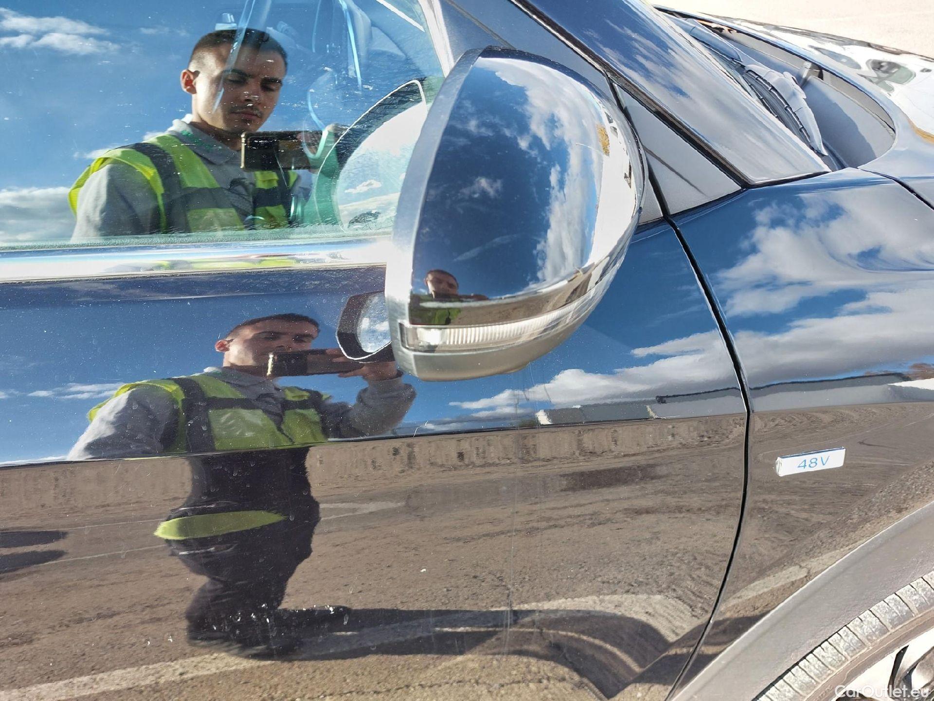  Hyundai  Tucson HYUNDAI  / 2018 / 5P / todoterreno 1.6 CRDI 100kW (136CV) 48V Style DT 4X2 #18