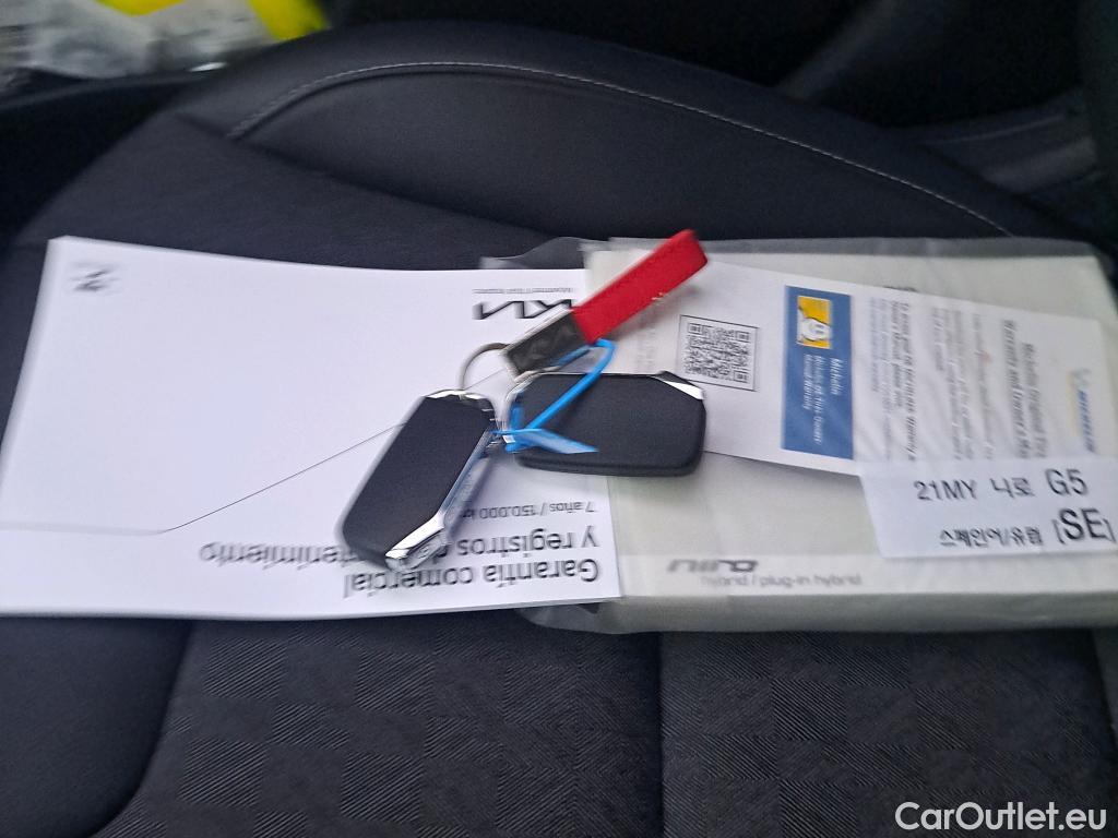  KIA  Niro KIA  / 2019 / 5P / crossover 1.6 GDi HEV 104kW (141CV) Emotion #9