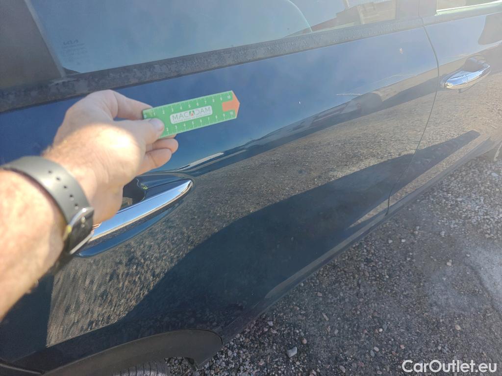  KIA  Niro KIA  / 2019 / 5P / crossover 1.6 GDi HEV 104kW (141CV) Drive #20